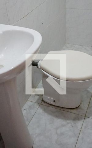 Casa de condomínio à venda com 150m², 3 quartos e 1 vagaBanheiro serviço