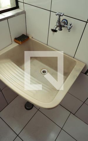 Apartamento à venda com 45m², 2 quartos e 1 vaga Apartamento à venda com 45m², 2 quartos e 1 vagaÁrea de Serviço