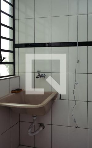 Apartamento à venda com 45m², 2 quartos e 1 vaga Apartamento à venda com 45m², 2 quartos e 1 vagaÁrea de Serviço