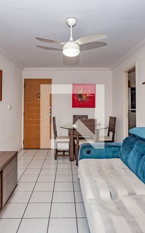 Apartamento à venda com 62m², 2 quartos e 1 vaga Apartamento à venda com 62m², 2 quartos e 1 vagaSala