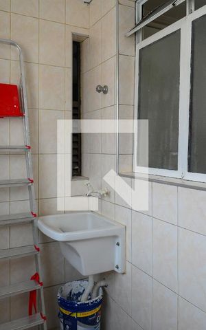 Apartamento à venda com 64m², 2 quartos e 1 vaga Apartamento à venda com 64m², 2 quartos e 1 vagaÁrea de Serviço