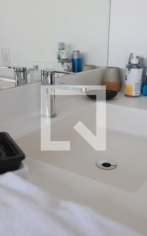 Apartamento à venda com 95m², 2 quartos e 1 vagaBanheiro da Suíte
