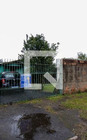 Casa à venda com 72m², 2 quartos e 1 vaga Casa à venda com 72m², 2 quartos e 1 vagaFachada