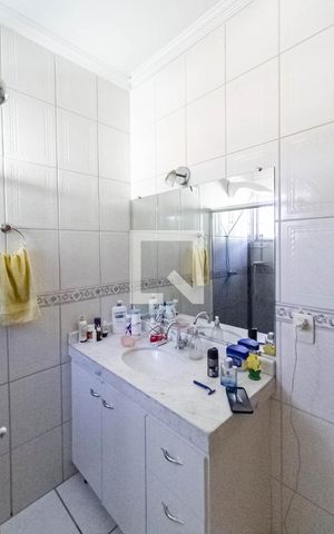 Casa à venda com 135m², 3 quartos e 2 vagas Casa à venda com 135m², 3 quartos e 2 vagasBanheiro da suíte