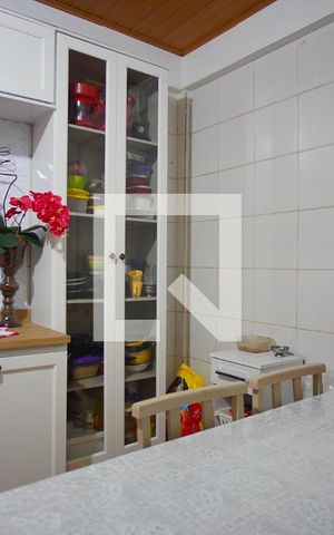 Casa à venda com 240m², 2 quartos e 4 vagasCozinha
