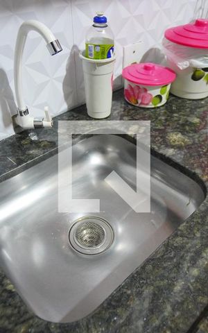 Casa à venda com 240m², 2 quartos e 4 vagasCozinha - Torneira