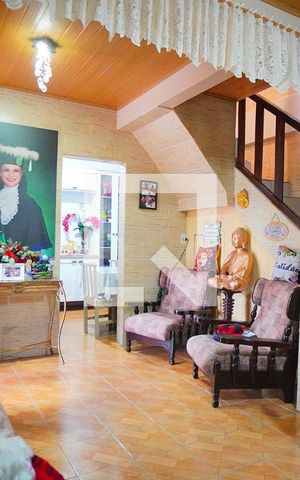 Casa à venda com 240m², 2 quartos e 4 vagasSala