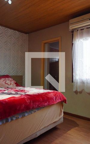 Casa à venda com 240m², 2 quartos e 4 vagasSuíte
