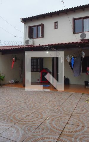 Casa à venda com 240m², 2 quartos e 4 vagasQuintal