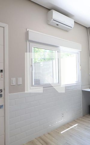 Casa à venda com 310m², 3 quartos e 2 vagasEscritório