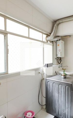 Apartamento à venda com 125m², 3 quartos e 1 vagaÁrea de Serviço e Banheiro de Serviço