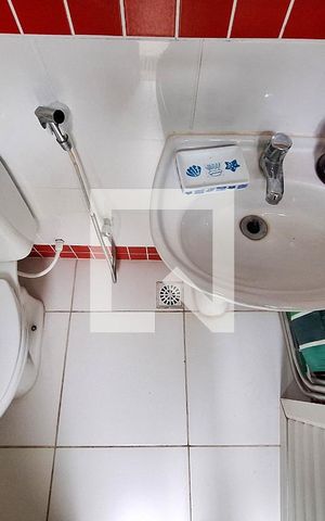 Casa à venda com 300m², 3 quartos e 4 vagas Casa à venda com 300m², 3 quartos e 4 vagasBanheiro de serviço