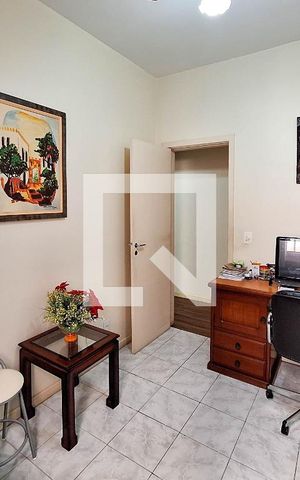 Apartamento à venda com 161m², 3 quartos e 2 vagas Apartamento à venda com 161m², 3 quartos e 2 vagasQuarto 1