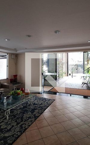 Apartamento à venda com 161m², 3 quartos e 2 vagas Apartamento à venda com 161m², 3 quartos e 2 vagasFachada e portaria