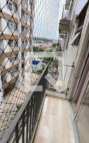 Apartamento à venda com 75m², 2 quartos e 1 vaga Apartamento à venda com 75m², 2 quartos e 1 vagaVaranda