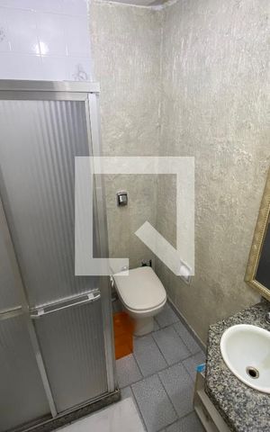 Apartamento à venda com 75m², 2 quartos e 1 vaga Apartamento à venda com 75m², 2 quartos e 1 vagaBanheiro 2