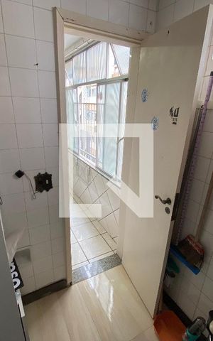 Apartamento à venda com 75m², 2 quartos e 1 vaga Apartamento à venda com 75m², 2 quartos e 1 vagaDespensa