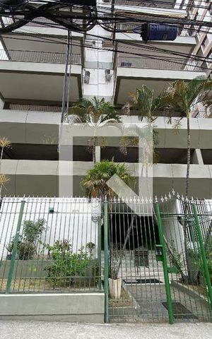 Apartamento à venda com 75m², 2 quartos e 1 vaga Apartamento à venda com 75m², 2 quartos e 1 vagaFachada