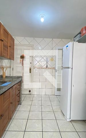 Apartamento à venda com 75m², 2 quartos e 1 vaga Apartamento à venda com 75m², 2 quartos e 1 vagaCozinha