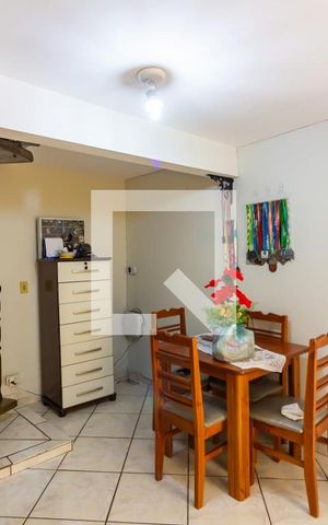 Casa à venda com 147m², 2 quartos e 2 vagas Casa à venda com 147m², 2 quartos e 2 vagasSala de Jantar