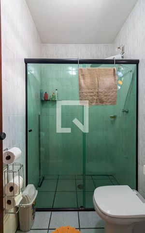 Casa à venda com 147m², 2 quartos e 2 vagas Casa à venda com 147m², 2 quartos e 2 vagasBanheiro