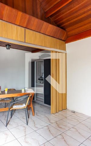 Casa à venda com 147m², 2 quartos e 2 vagas Casa à venda com 147m², 2 quartos e 2 vagasEdícula