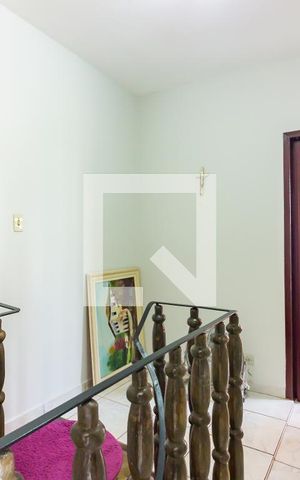 Casa à venda com 147m², 2 quartos e 2 vagas Casa à venda com 147m², 2 quartos e 2 vagasHall Quartos