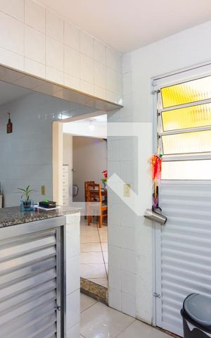 Casa à venda com 147m², 2 quartos e 2 vagas Casa à venda com 147m², 2 quartos e 2 vagasÁrea de Serviço