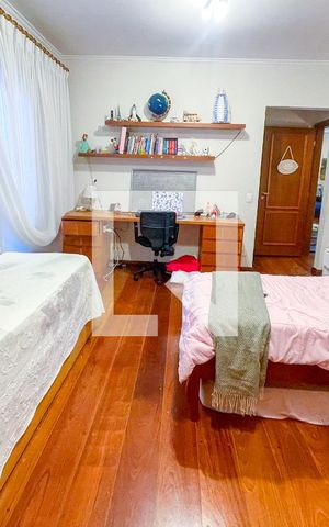 Casa à venda com 372m², 4 quartos e 6 vagas Casa à venda com 372m², 4 quartos e 6 vagasSuíte 3