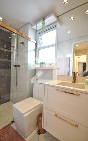 Apartamento à venda com 81m², 3 quartos e 2 vagasBanheiro da Suíte