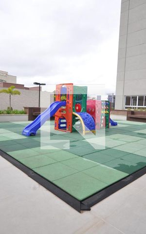 Apartamento à venda com 81m², 3 quartos e 2 vagasÁrea comum - Playground