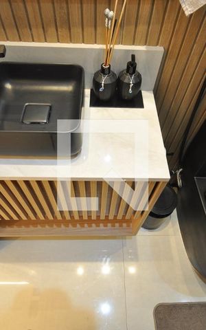 Apartamento à venda com 81m², 3 quartos e 2 vagasBanheiro Social