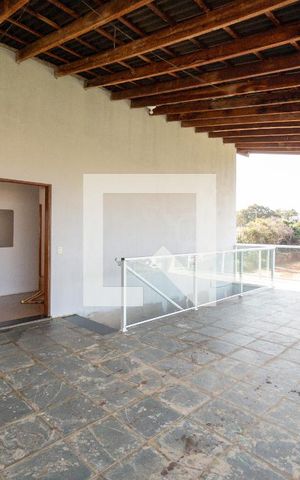 Casa para alugar com 278m², 3 quartos e 10 vagas Casa para alugar com 278m², 3 quartos e 10 vagasVaranda dos Quartos