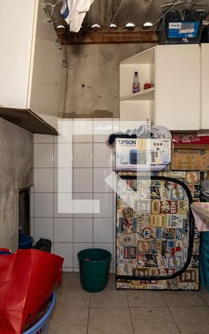 Casa à venda com 200m², 2 quartos e 2 vagas Casa à venda com 200m², 2 quartos e 2 vagasÁrea de Serviço Casa 3