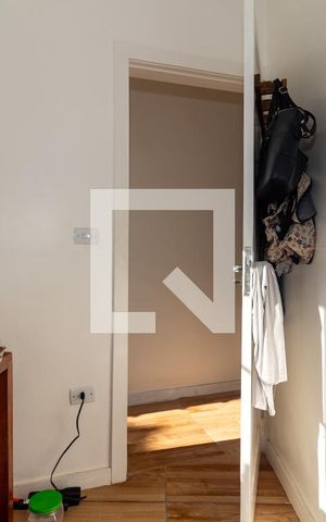 Casa à venda com 200m², 2 quartos e 2 vagas Casa à venda com 200m², 2 quartos e 2 vagasQuarto 2 Casa 1