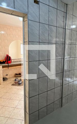 Casa à venda com 167m², 3 quartos e 2 vagas Casa à venda com 167m², 3 quartos e 2 vagasÁrea de Serviço
