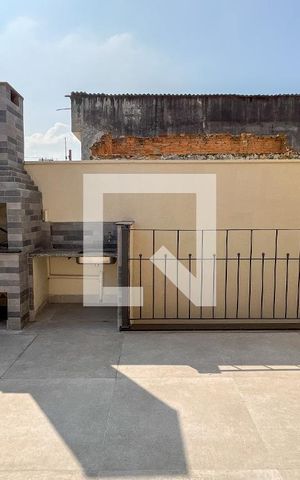 Casa à venda com 167m², 3 quartos e 2 vagas Casa à venda com 167m², 3 quartos e 2 vagasQuintal
