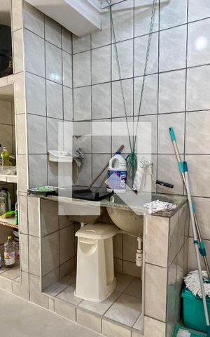Casa à venda com 167m², 3 quartos e 2 vagas Casa à venda com 167m², 3 quartos e 2 vagasÁrea de Serviço