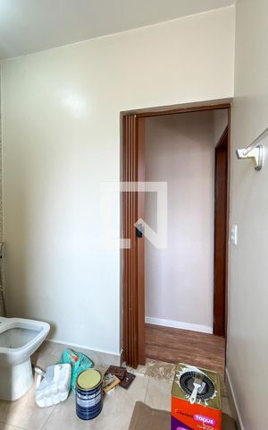 Casa à venda com 167m², 3 quartos e 2 vagas Casa à venda com 167m², 3 quartos e 2 vagasBanheiro Corredor