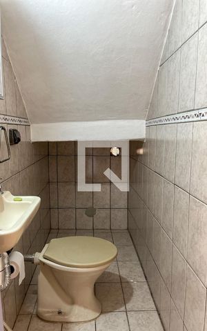 Casa à venda com 167m², 3 quartos e 2 vagas Casa à venda com 167m², 3 quartos e 2 vagasLavabo