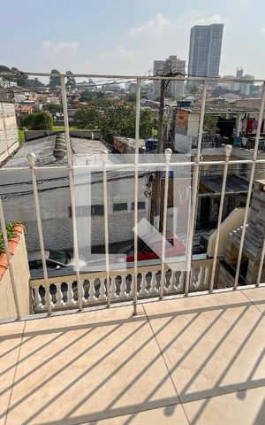 Casa à venda com 167m², 3 quartos e 2 vagas Casa à venda com 167m², 3 quartos e 2 vagasSacada