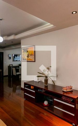 Apartamento para alugar com 200m², 4 quartos e 2 vagas Apartamento para alugar com 200m², 4 quartos e 2 vagasSala