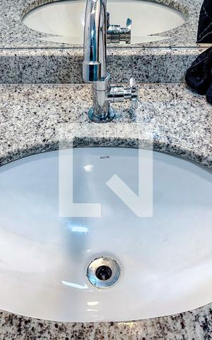 Apartamento à venda com 27m², 1 quarto e sem vagaBanheiro