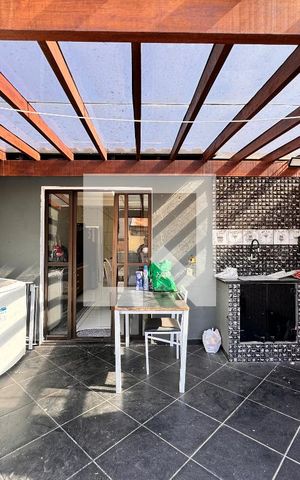 Apartamento à venda com 100m², 2 quartos e 2 vagas Apartamento à venda com 100m², 2 quartos e 2 vagasCobertura