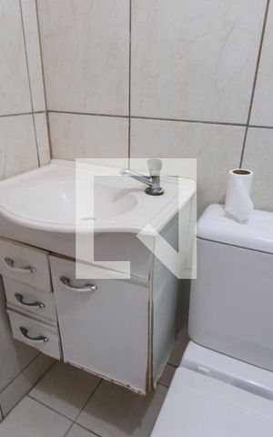 Casa à venda com 210m², 5 quartos e 2 vagasBanheiro - Casa 3
