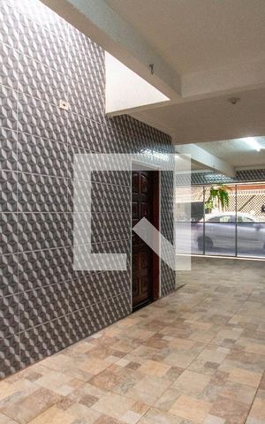 Casa à venda com 199m², 5 quartos e 3 vagas Casa à venda com 199m², 5 quartos e 3 vagasÁrea externa