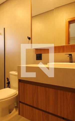 Casa de condomínio à venda com 494m², 4 quartos e 6 vagasBanheiro 3