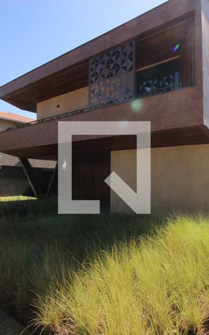 Casa de condomínio à venda com 494m², 4 quartos e 6 vagasFrente da casa