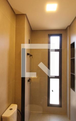 Casa de condomínio à venda com 494m², 4 quartos e 6 vagasBanheiro 2