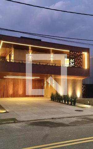 Casa de condomínio à venda com 494m², 4 quartos e 6 vagasFrente da casa